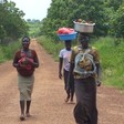 Lasu Payam residents moving along the Yei-Lasu road. [Photo: Radio Tamazuj]